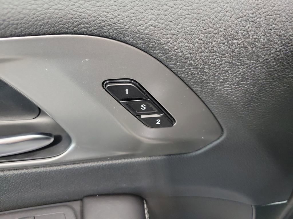 New 2026 Chrysler Pacifica Select w/ S Appearance Package AWD/4WD image 14