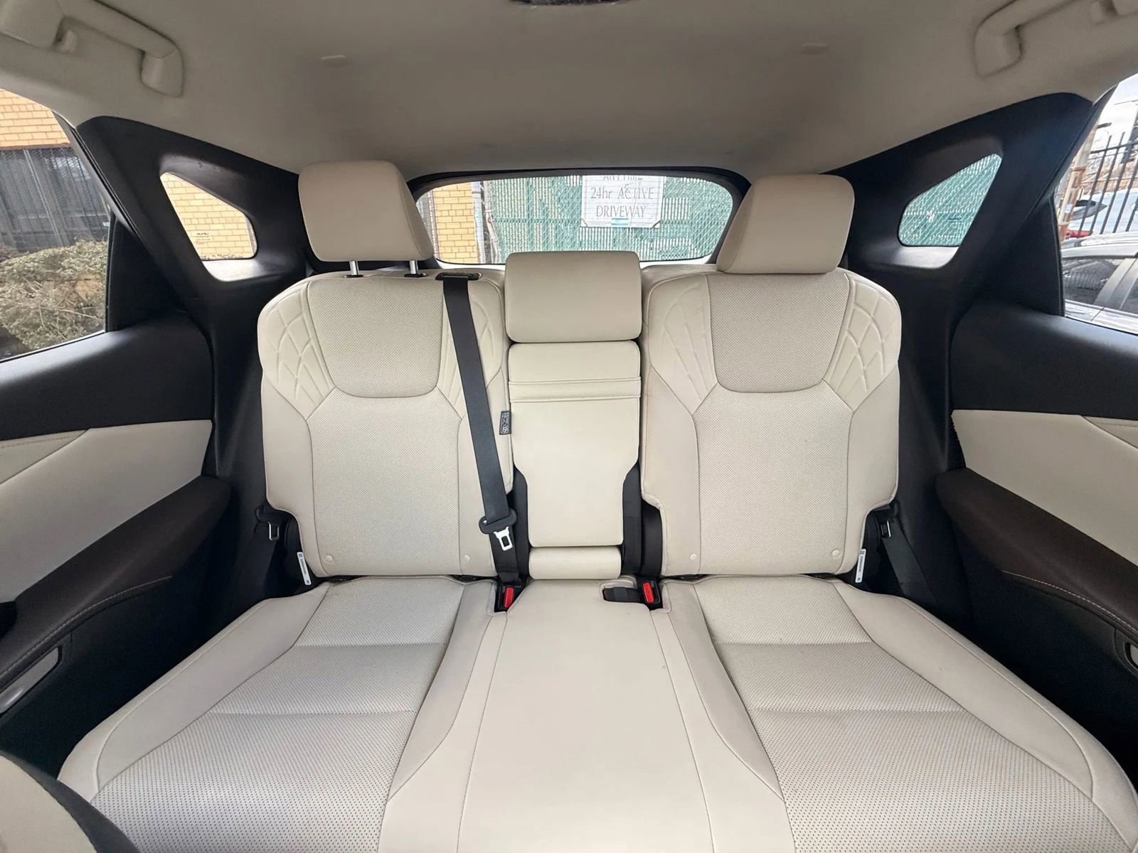 Used 2024 Lexus RX 350 FWD w/ Technology Package image 29