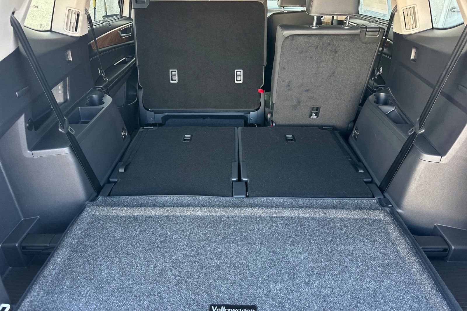 New 2026 Volkswagen Atlas SE image 14