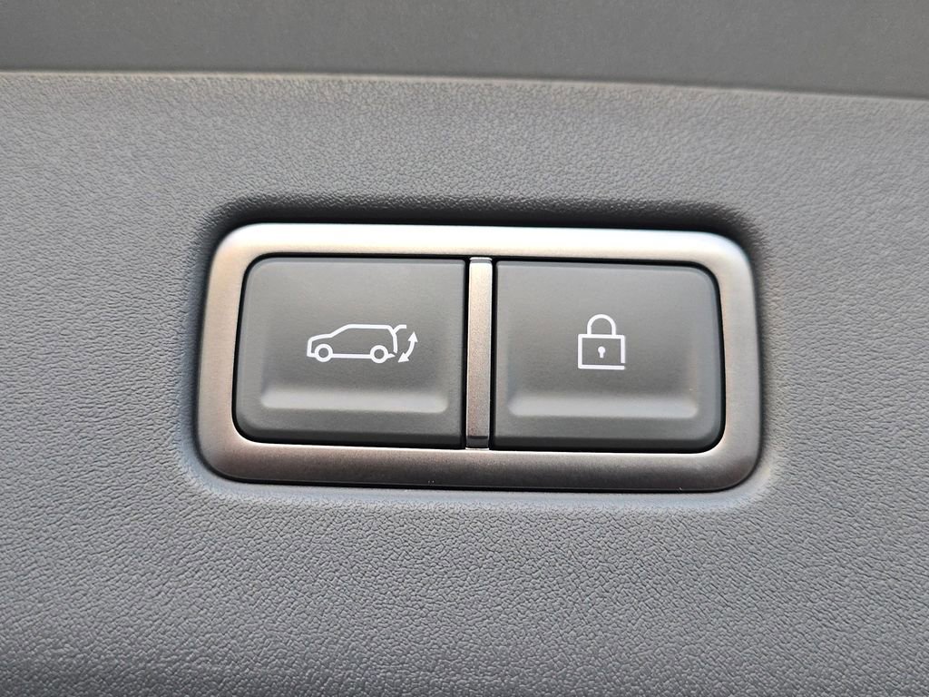 New 2026 Kia EV9 Land w/ Nightfall Edition Package image 8