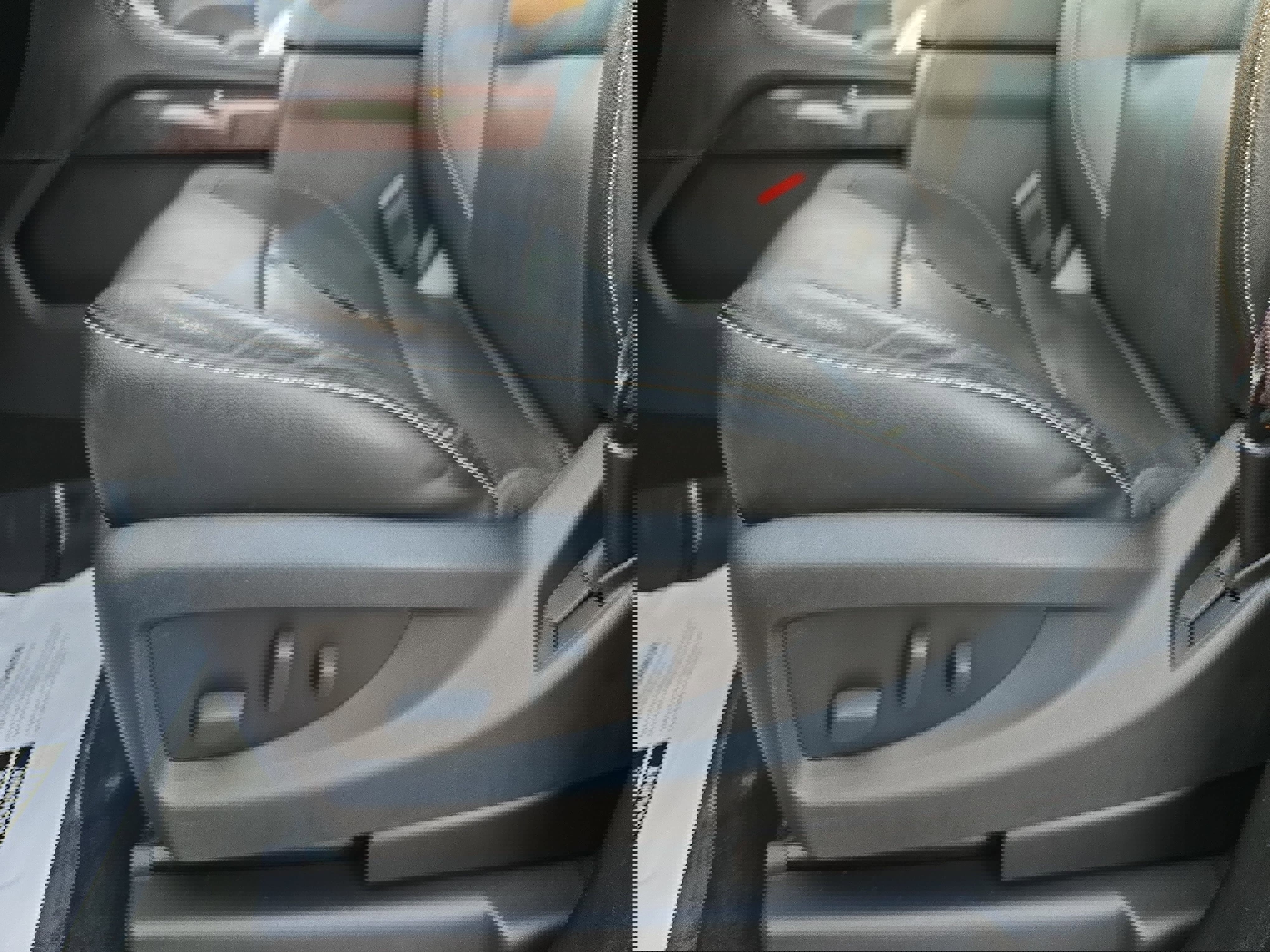 Used 2016 GMC Yukon SLT w/ HD Trailering Package image 31