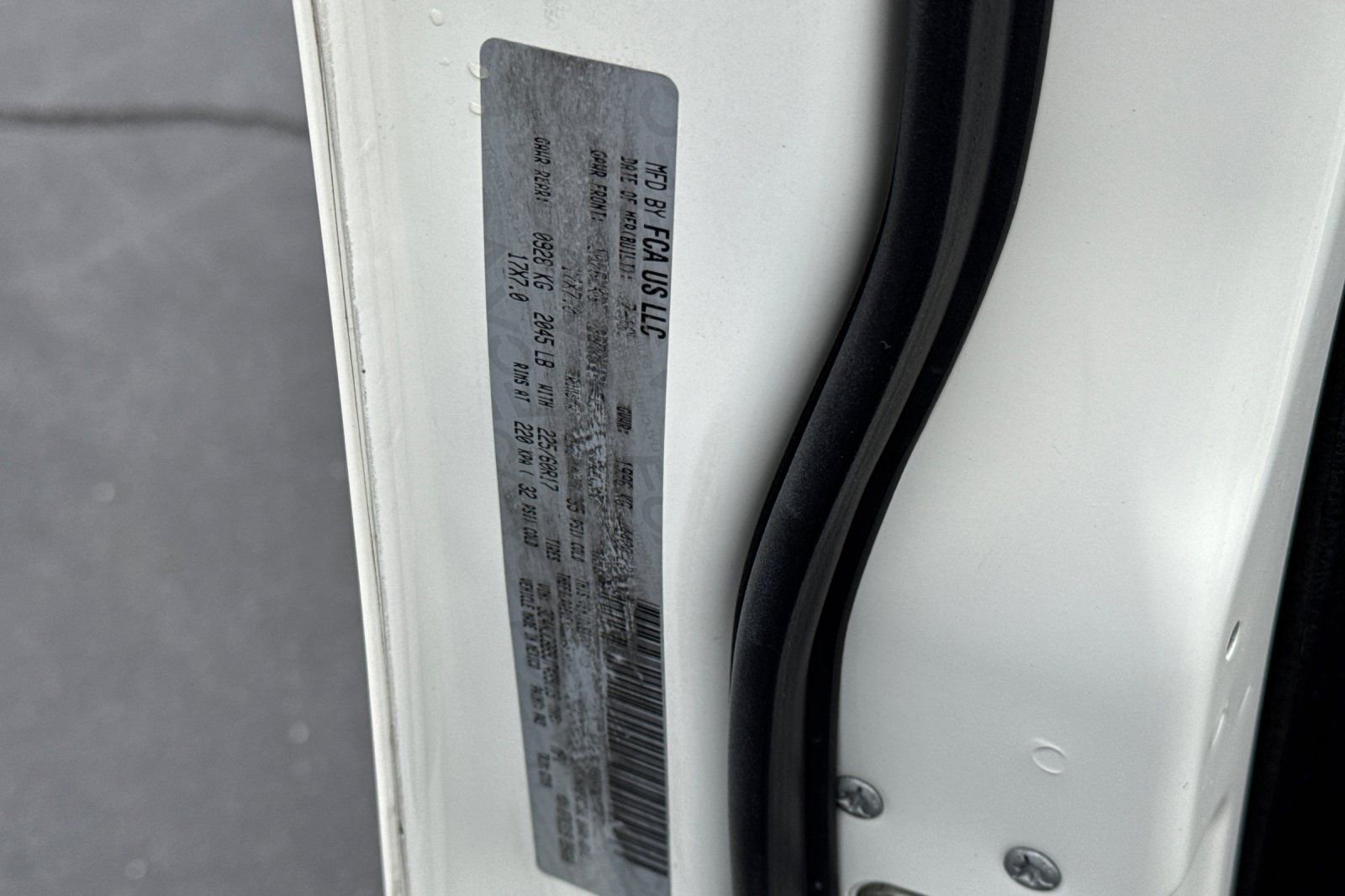 Used 2018 Jeep Compass Latitude w/ Popular Equipment Group image 34