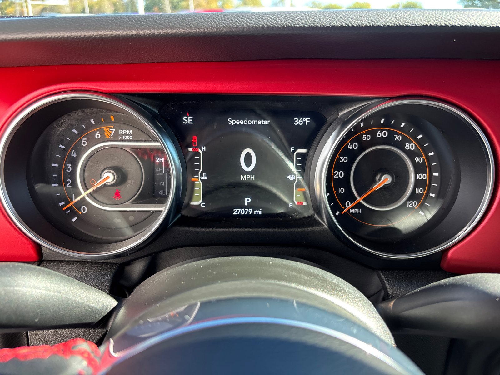 Used 2023 Jeep Gladiator Rubicon w/ LED Lighting Group AWD/4WD image 14