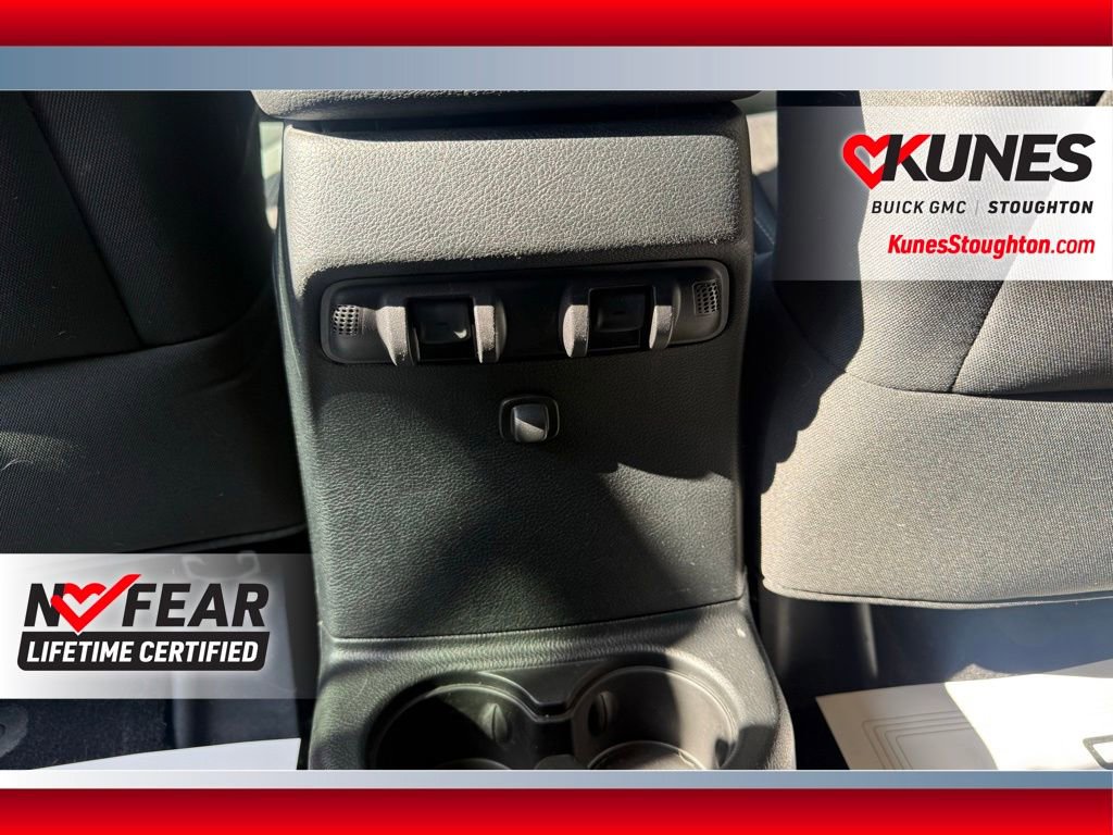 Used 2016 Jeep Wrangler Unlimited Sahara w/ Dual Top Group AWD/4WD image 29