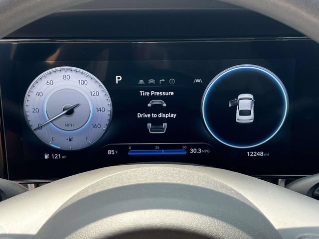 Certified 2024 Hyundai Elantra SEL FWD image 23