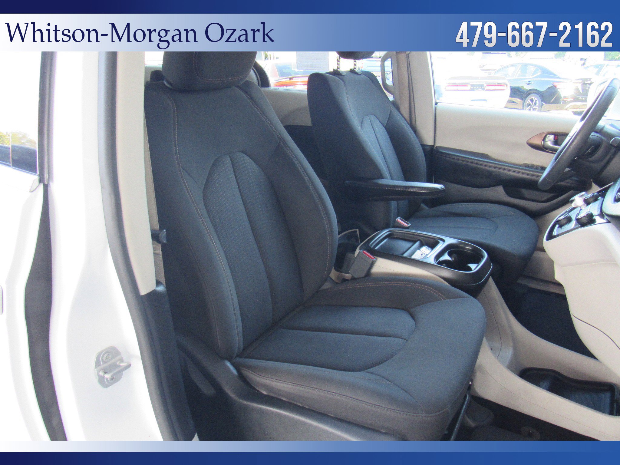 Used 2018 Chrysler Pacifica Touring Plus w/ Tire & Wheel Group image 31