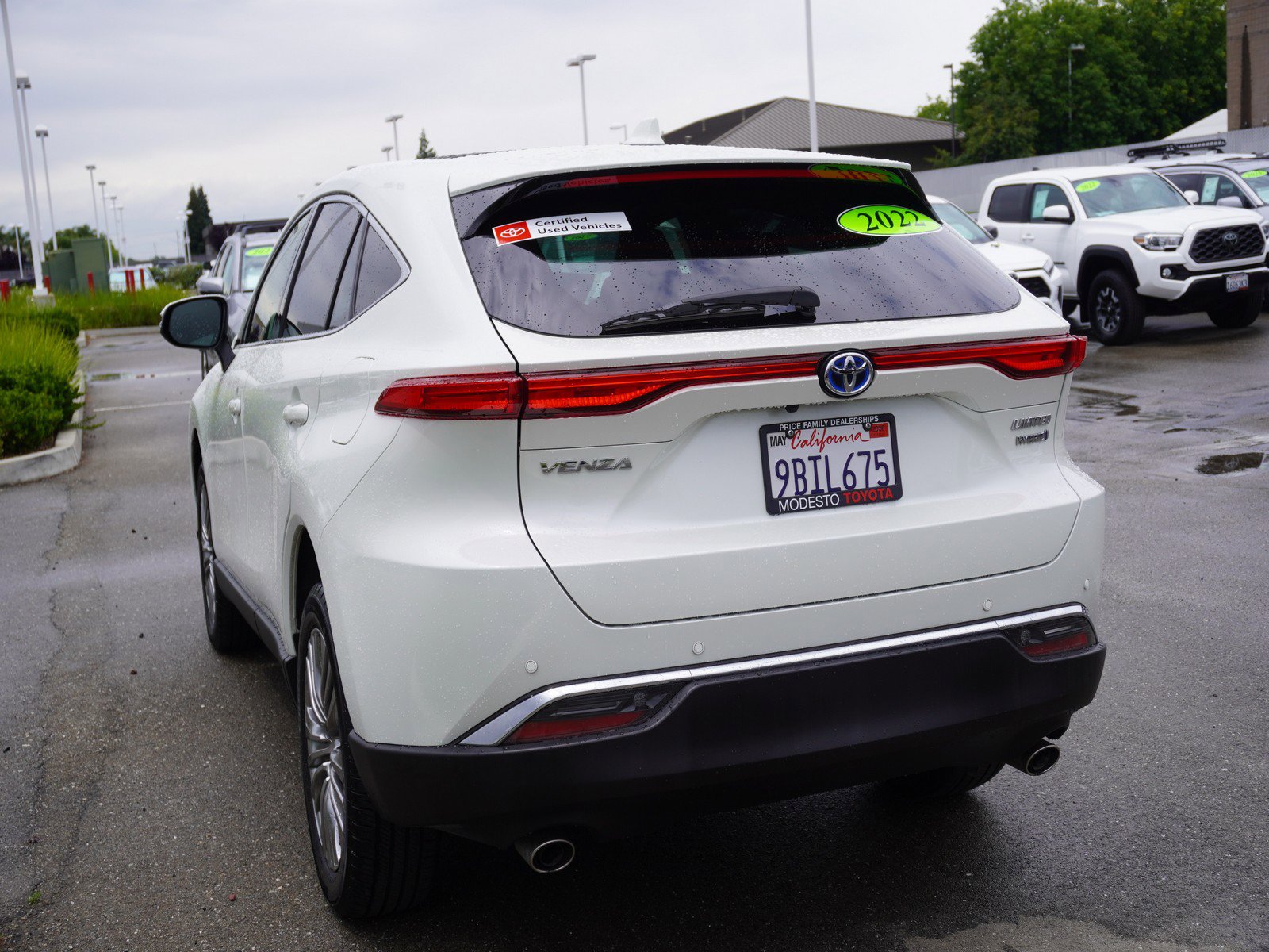 Used 2022 Toyota Venza Limited AWD/4WD image 8