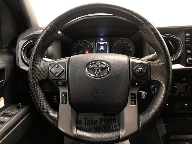 Used 2020 Toyota Tacoma TRD Off-Road w/ TRD Premium Off Road Package AWD/4WD image 17