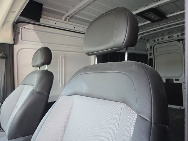 Used 2025 RAM ProMaster 2500 w/ Convenience Group image 12
