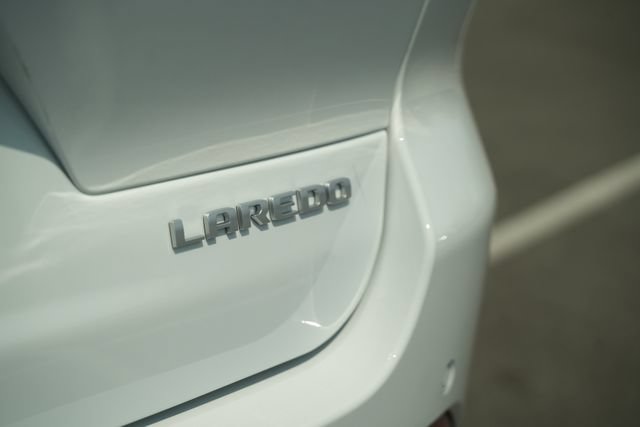New 2026 Jeep Grand Cherokee L Laredo w/ MOPAR Finishing Package AWD/4WD image 45
