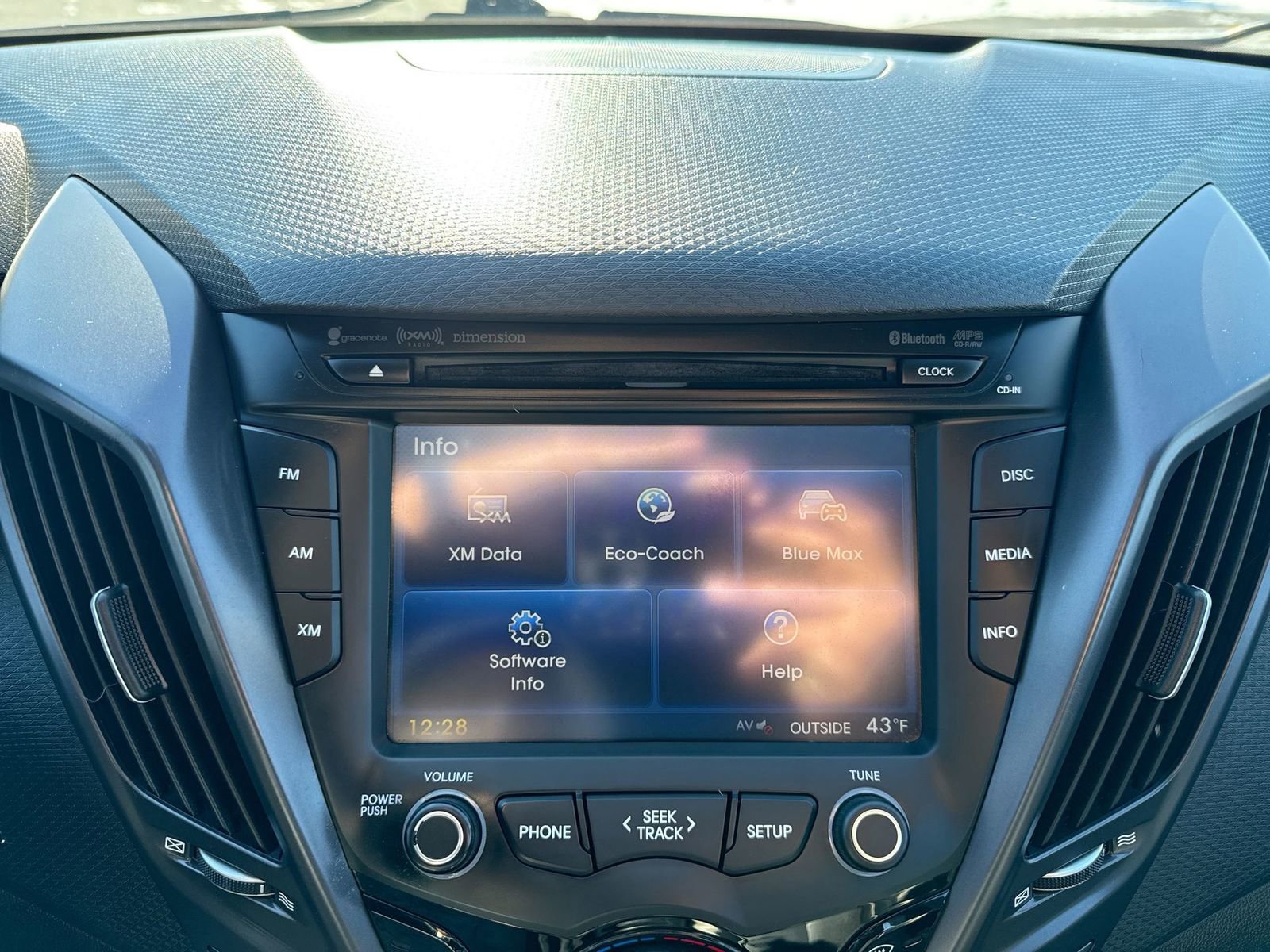 Used 2014 Hyundai Veloster Turbo image 17