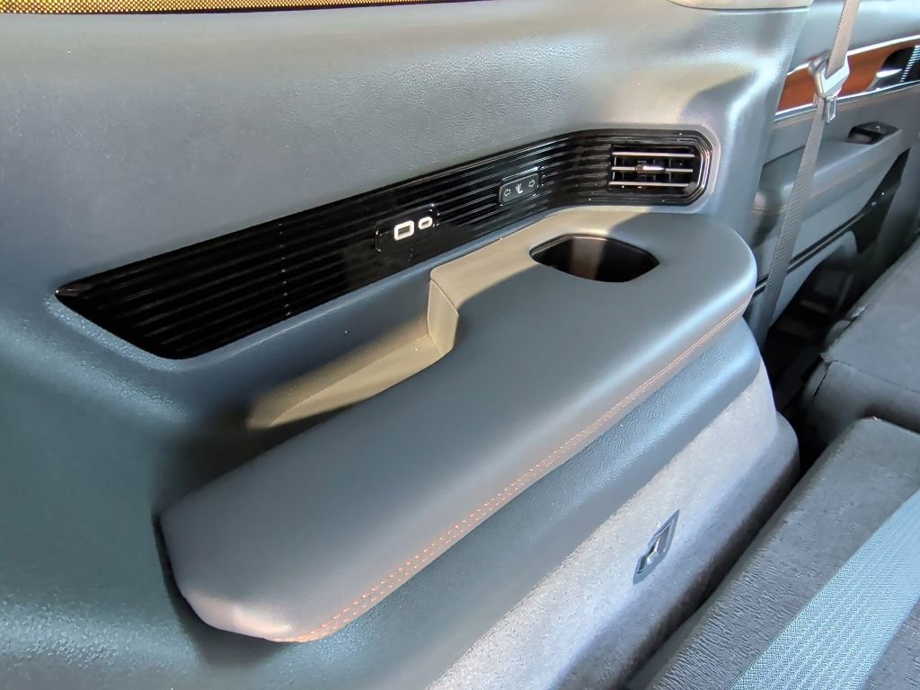 Used 2023 Jeep Grand Wagoneer Series III image 44