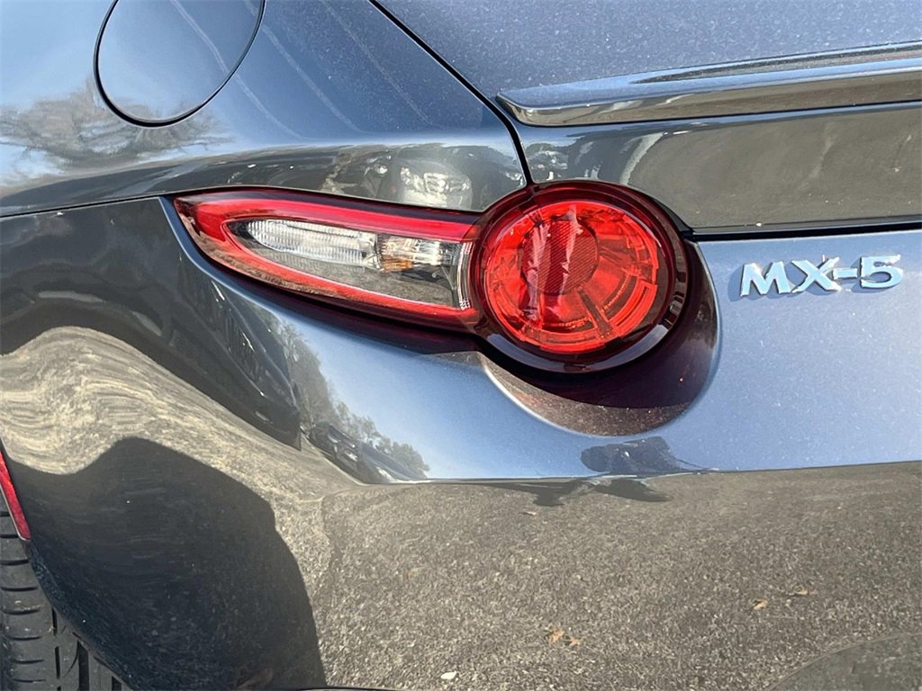 Used 2022 MAZDA MX-5 Miata RF Grand Touring w/ Weather Package image 10