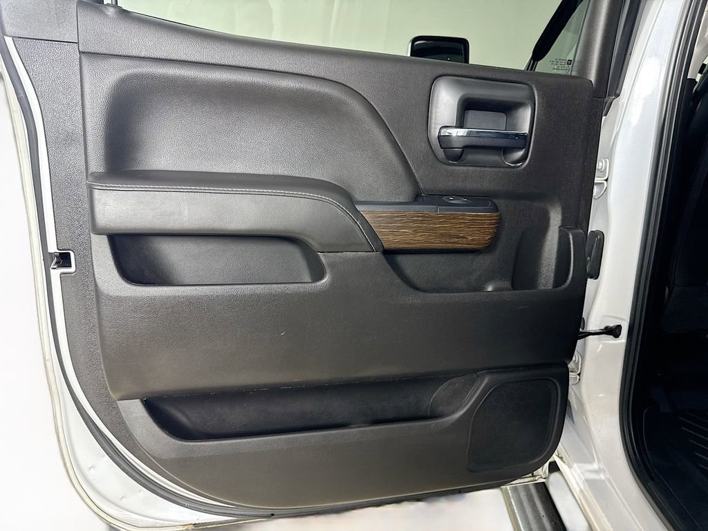 Used 2019 GMC Sierra 3500 Denali AWD/4WD image 18