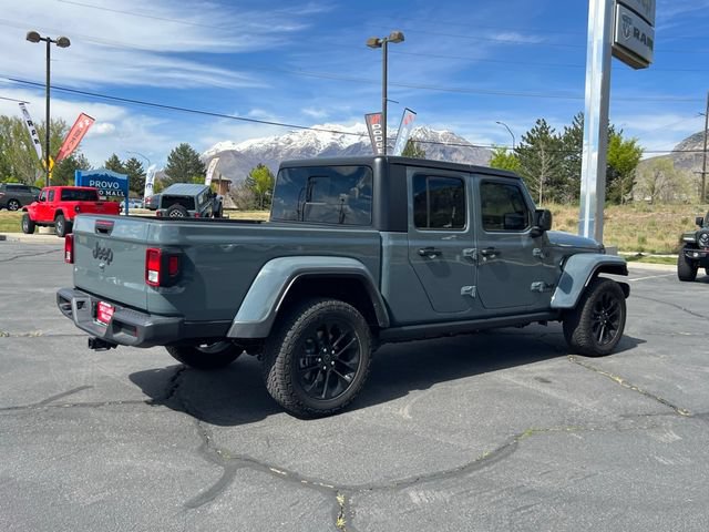 Used 2025 Jeep Gladiator Sport AWD/4WD image 8