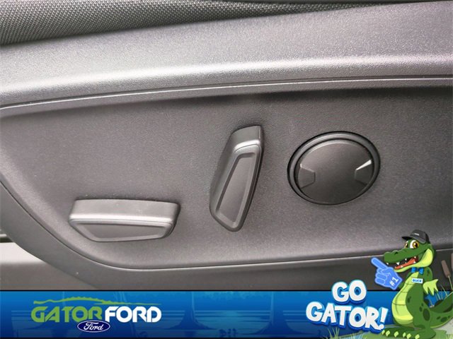 Used 2025 Ford Escape ST-Line image 21