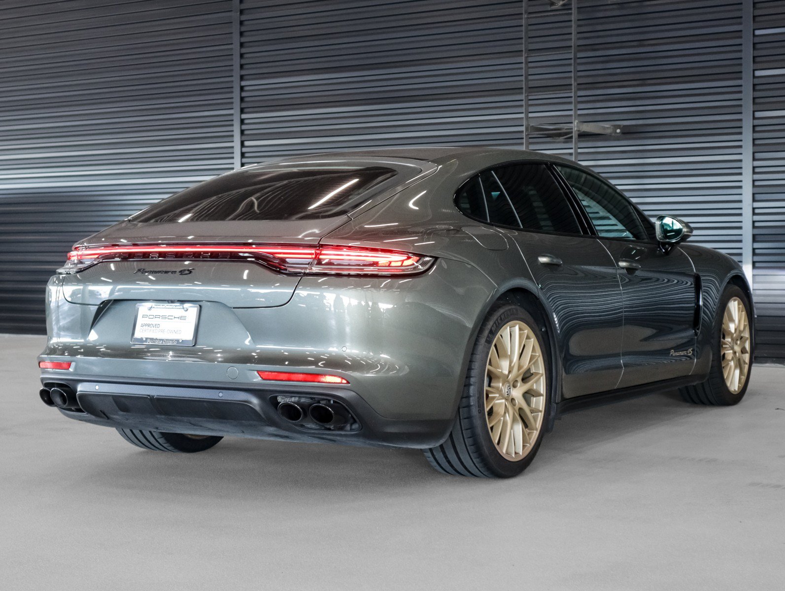 Certified 2023 Porsche Panamera 4S AWD/4WD image 10