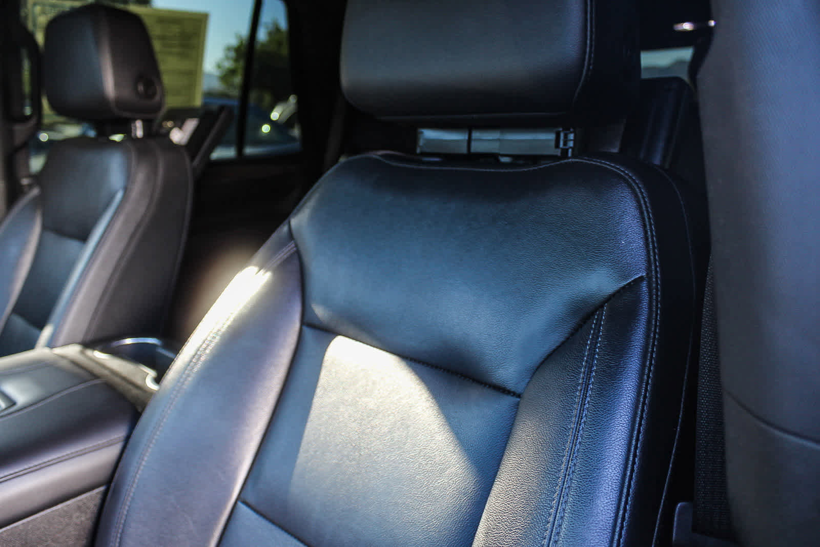 Used 2021 Chevrolet Tahoe Z71 image 21