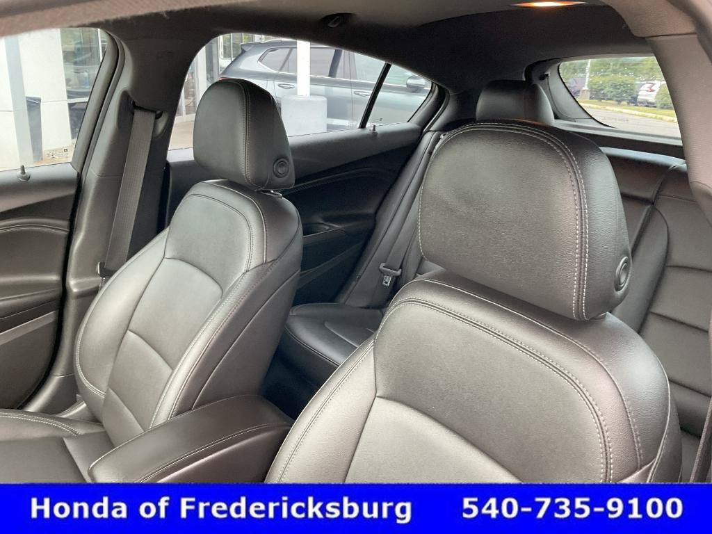 Used 2019 Chevrolet Cruze Diesel w/ Sun And Sound Package FWD image 28