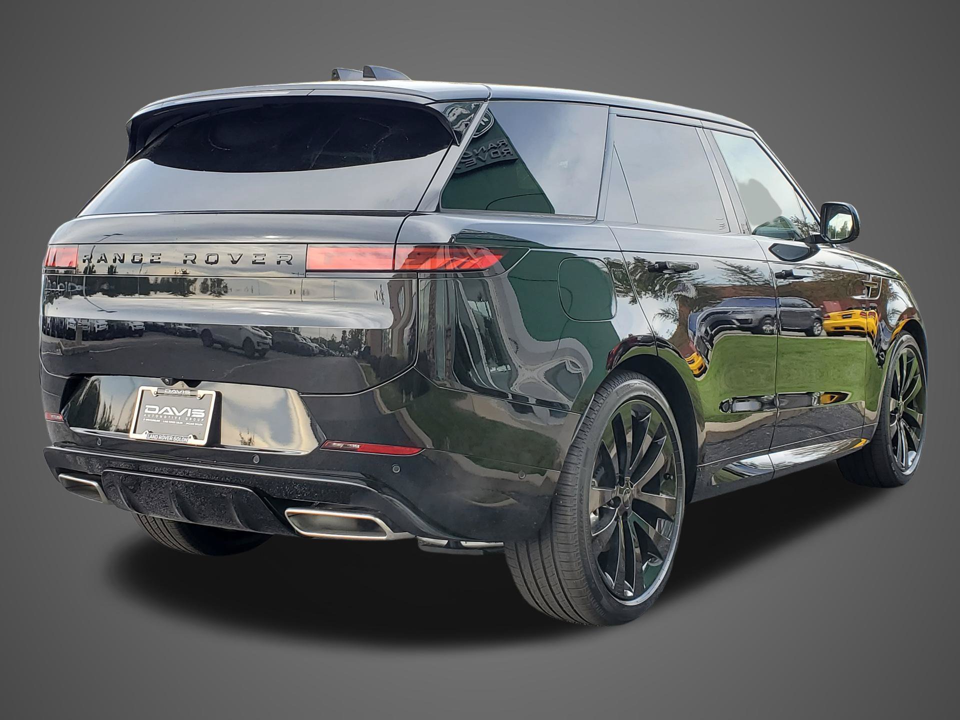 New 2027 Land Rover Range Rover Sport Dynamic SE AWD/4WD image 5