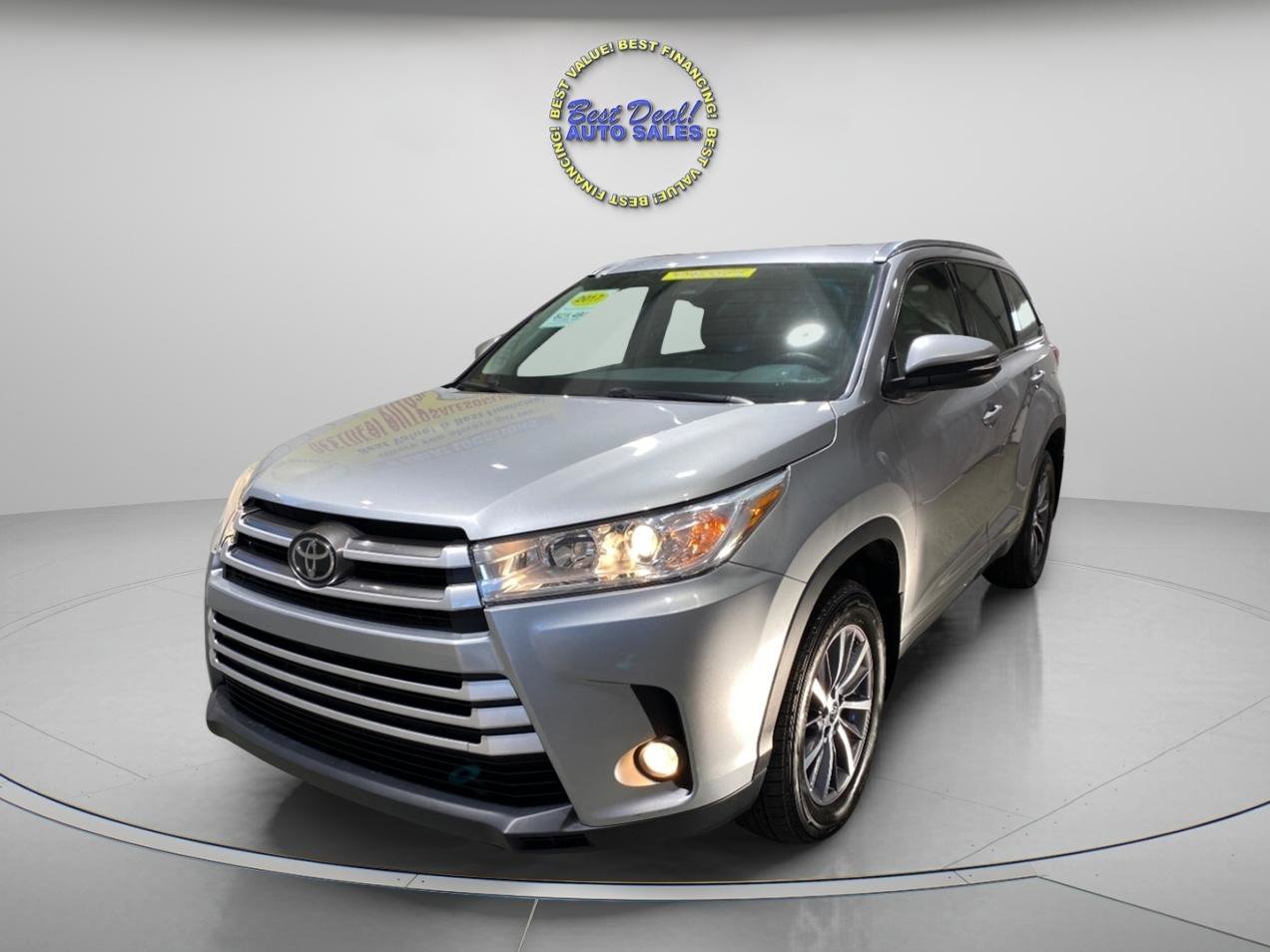 Used 2017 Toyota Highlander XLE image 9