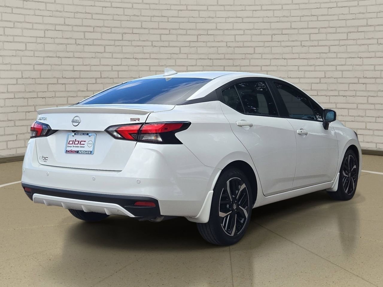 Certified 2025 Nissan Versa SR w/ Trunk Package FWD image 5