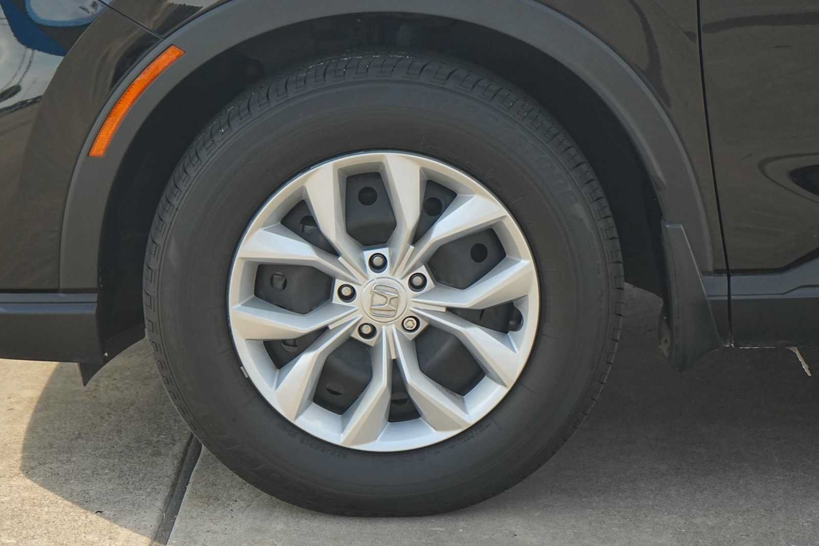 Certified 2025 Honda CR-V LX image 7