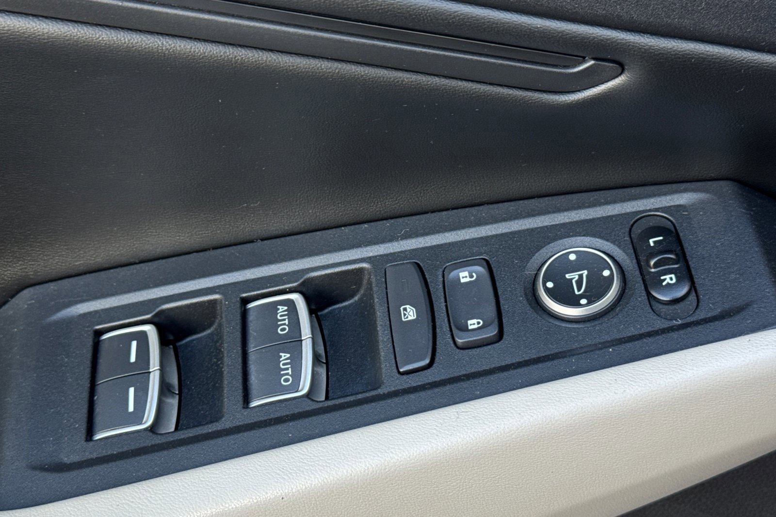 Certified 2024 Honda Accord EX image 13