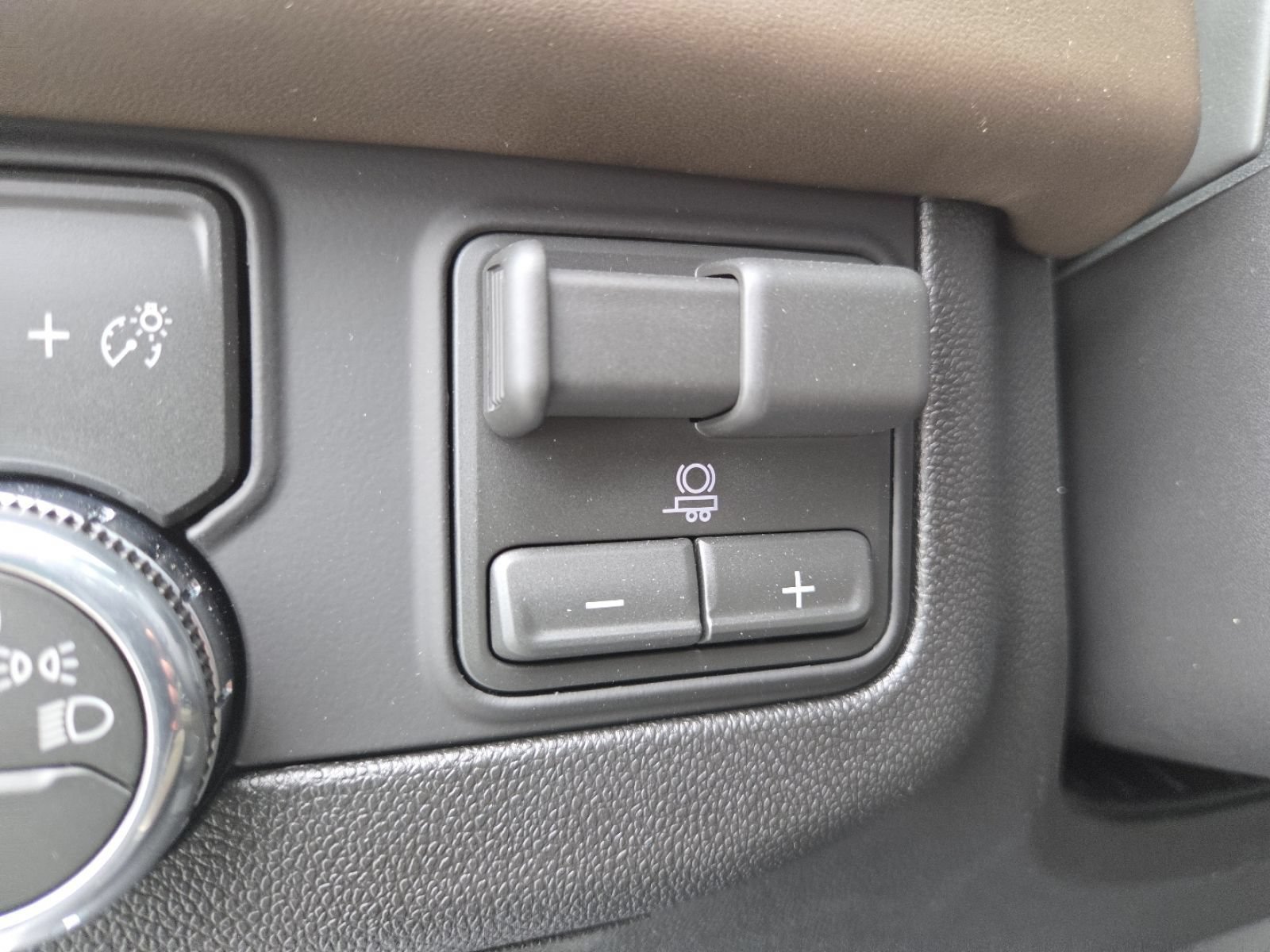 New 2026 GMC Yukon Denali Ultimate AWD/4WD image 13