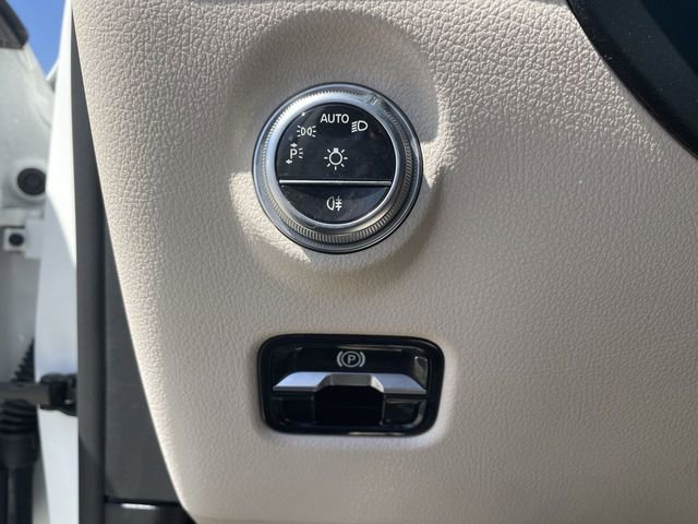 Used 2022 Mercedes-Benz C 300 Sedan image 18