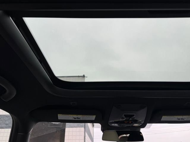 Used 2026 MINI Cooper 2-Door Hardtop image 15