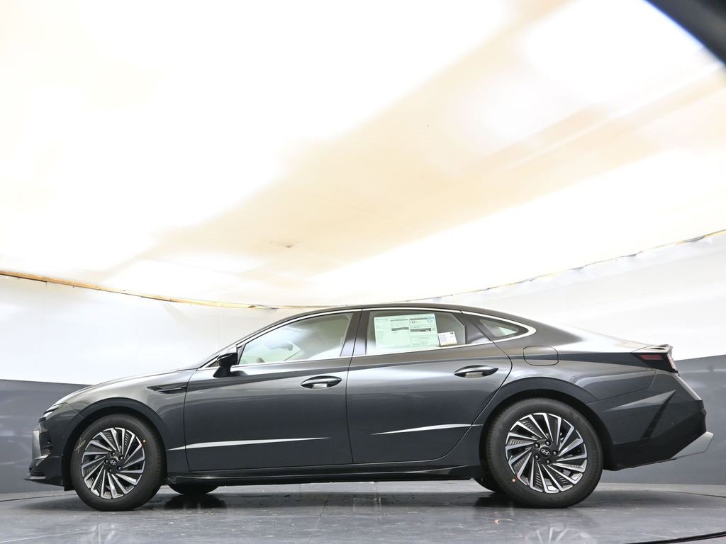 New 2026 Hyundai Sonata Limited image 40