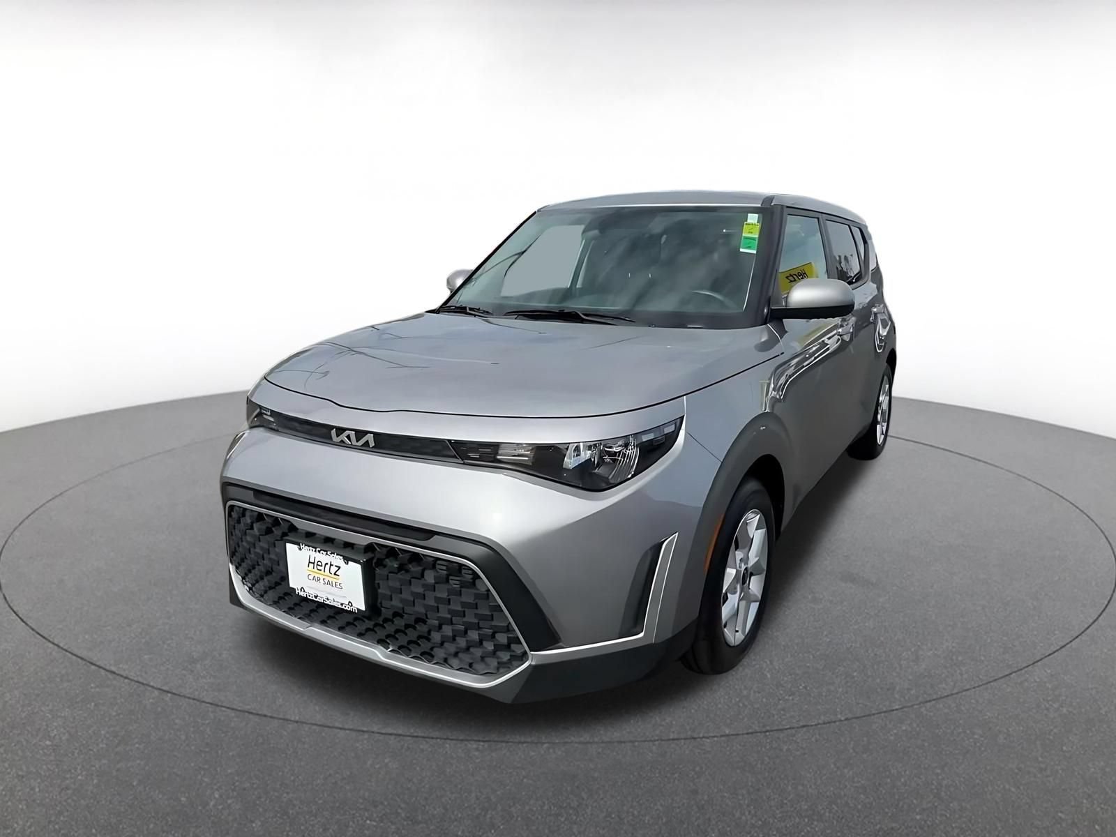 Used 2025 Kia Soul LX w/ LX Technology Package FWD image 5