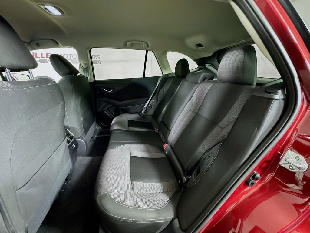 Used 2025 Subaru Outback Premium image 24