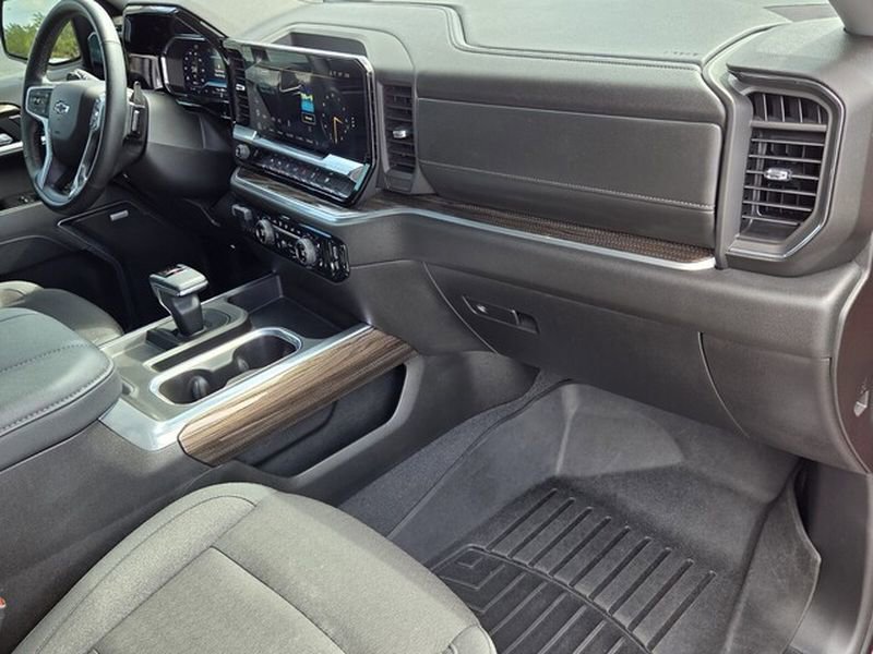 Used 2025 Chevrolet Silverado 1500 RST w/ Convenience Package II image 14