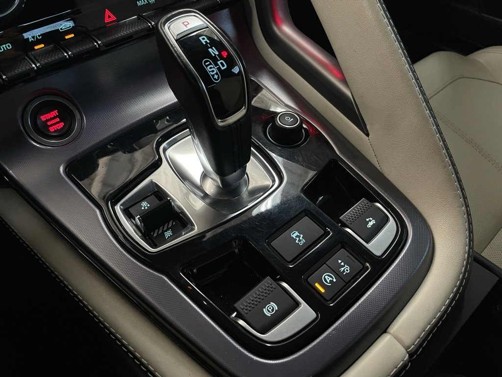 Used 2021 Jaguar F-TYPE P300 image 43