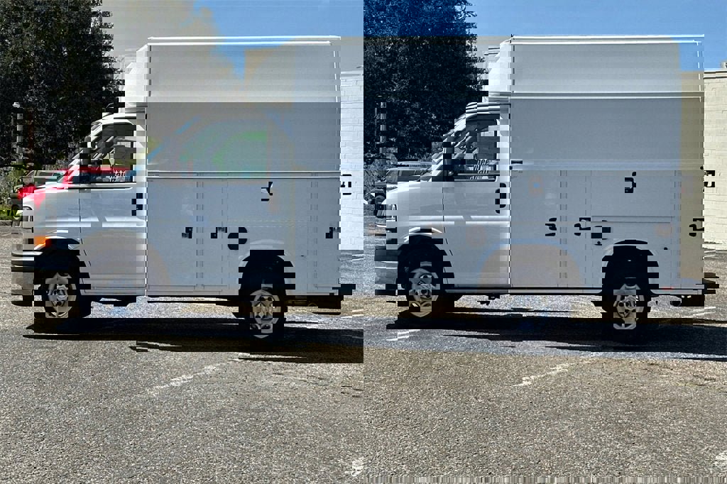 New 2024 Chevrolet Express 3500 w/ Power Convenience Package image 7