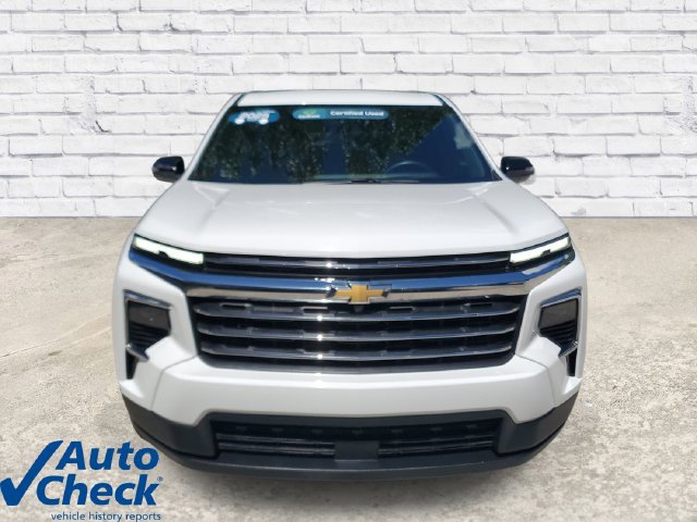 Used 2025 Chevrolet Traverse LT FWD image 6