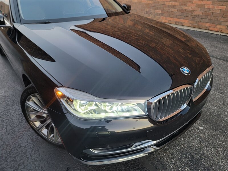 Used 2017 BMW 750Li xDrive AWD/4WD image 37