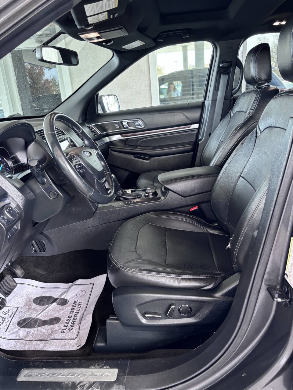 Used 2018 Ford Explorer Limited image 14