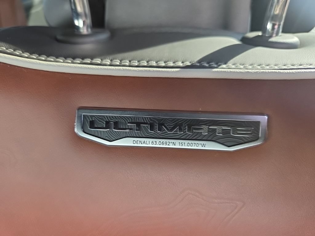 Used 2024 GMC Yukon XL Denali Ultimate AWD/4WD image 22