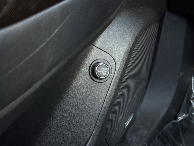 Used 2020 GMC Acadia AT4 image 36