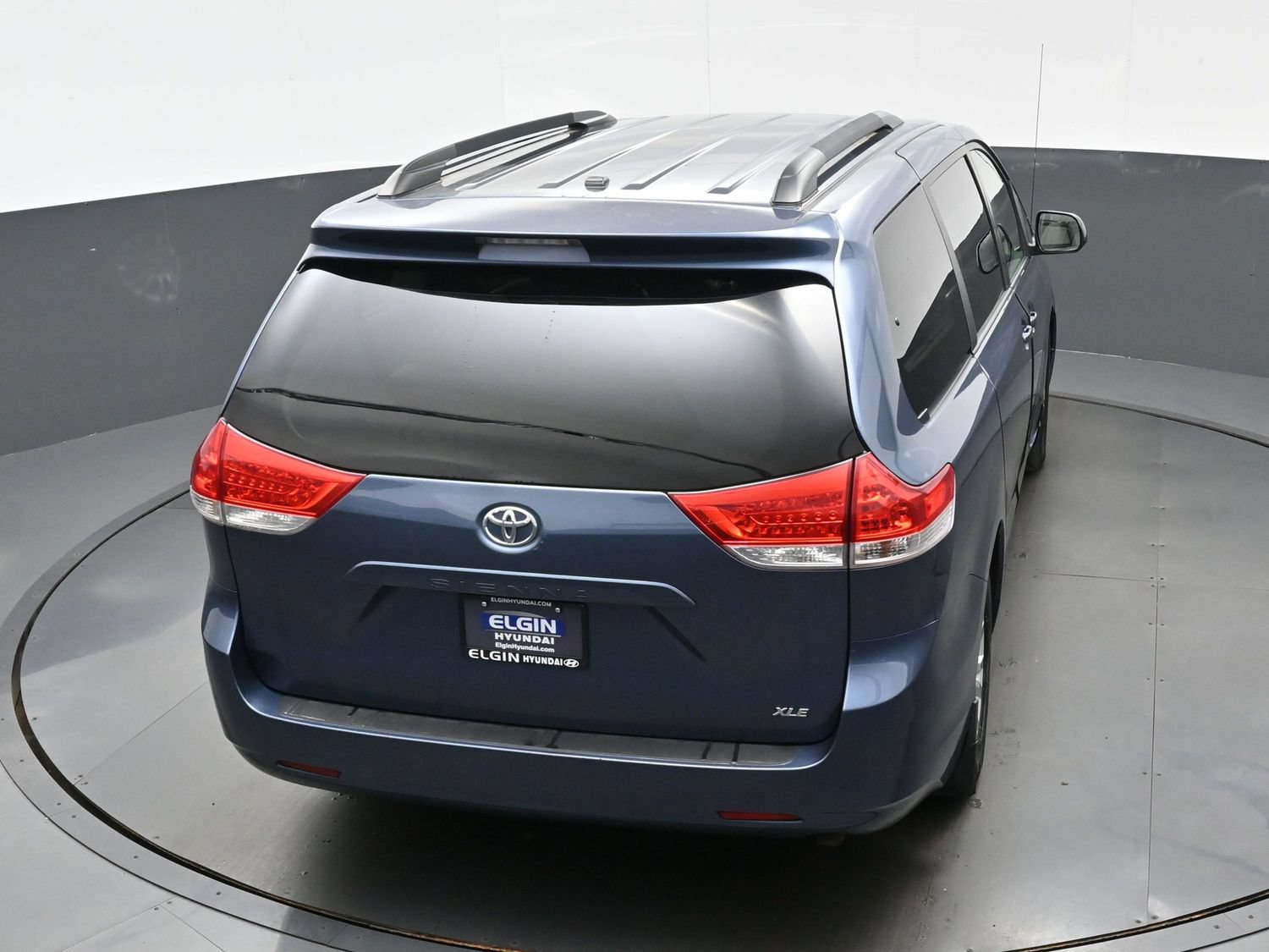 Used 2014 Toyota Sienna XLE FWD image 35