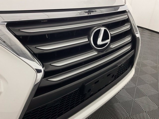 Used 2015 Lexus GX 460 Luxury w/ Preferred Accessory Package AWD/4WD image 9