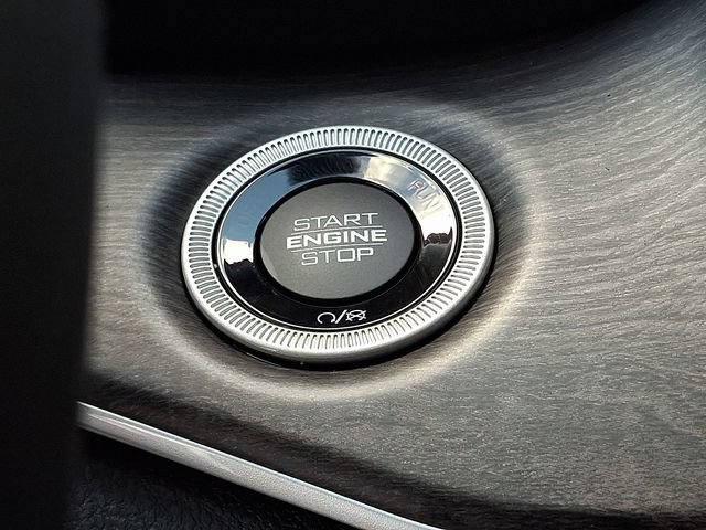 Used 2024 Jeep Grand Cherokee L Limited AWD/4WD image 21