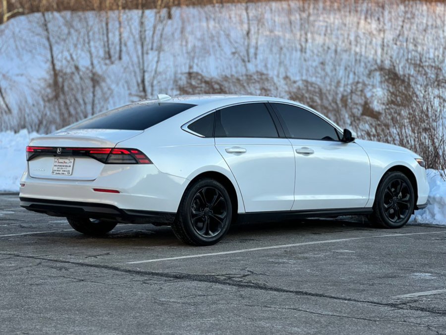 Used 2023 Honda Accord EX image 8