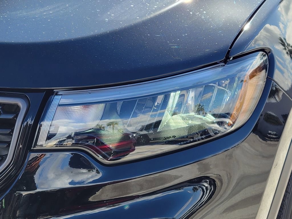 New 2026 Jeep Compass Latitude w/ Sun and Sound Group image 23