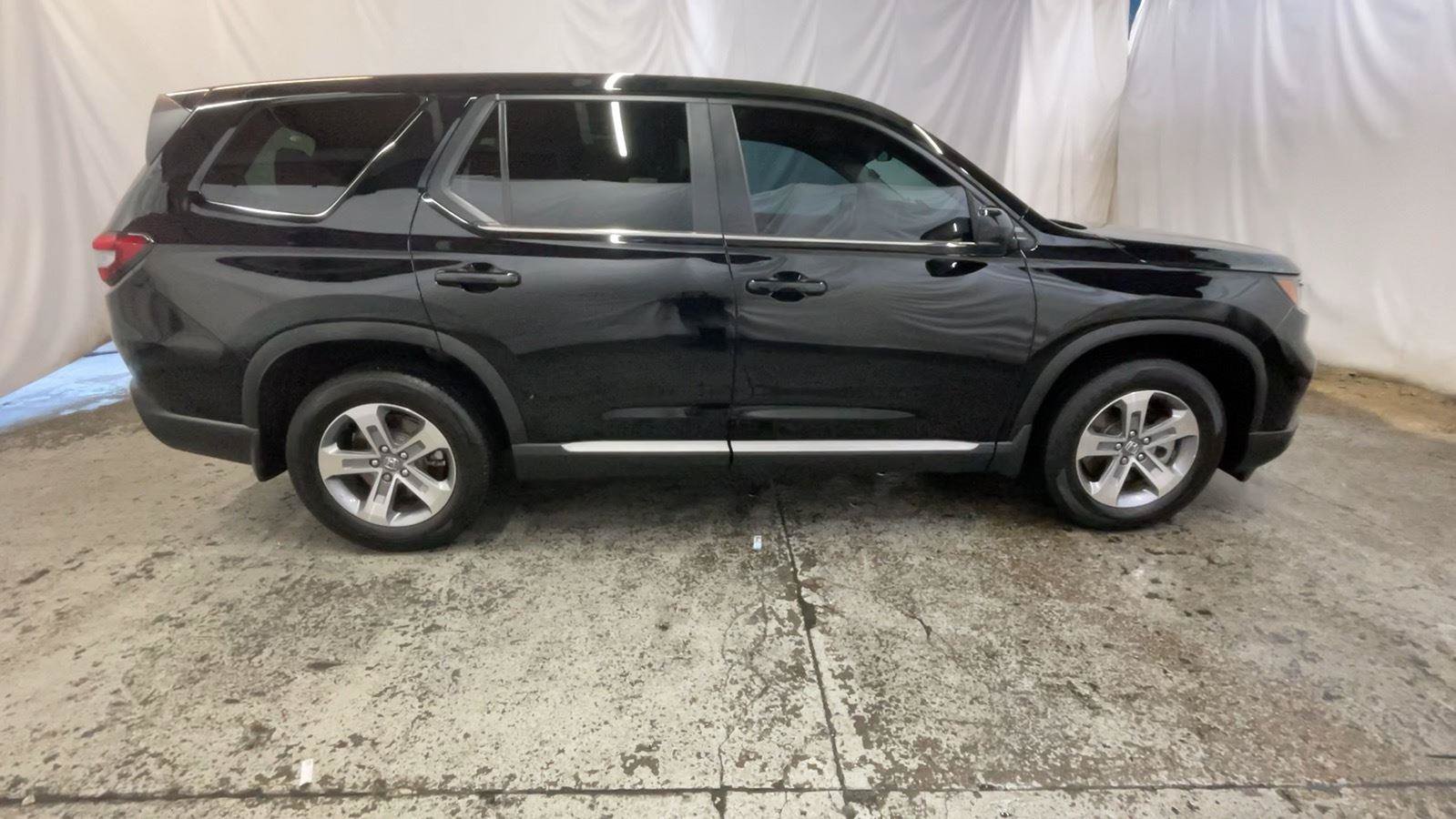 Certified 2025 Honda Pilot EX-L image 5