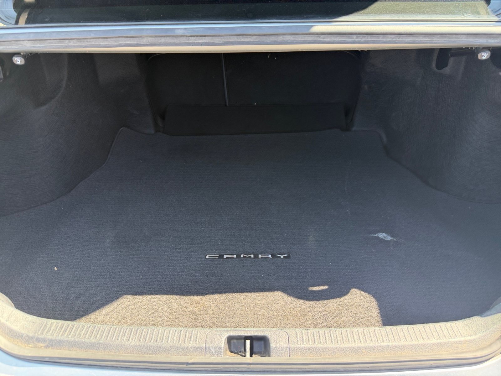 Used 2023 Toyota Camry LE FWD image 16