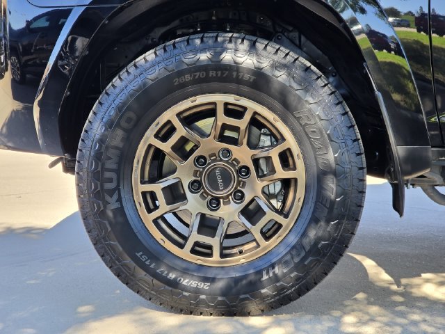 Used 2023 Toyota 4Runner 40th Anniversary SE AWD/4WD image 8